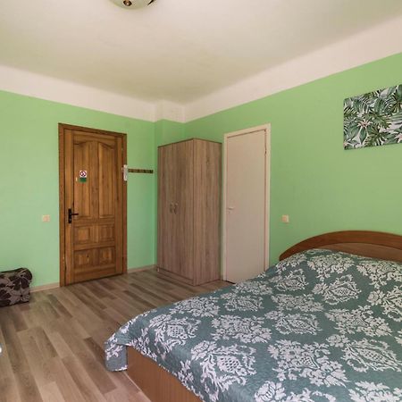 Neringa Guest House Паланга Номер фото