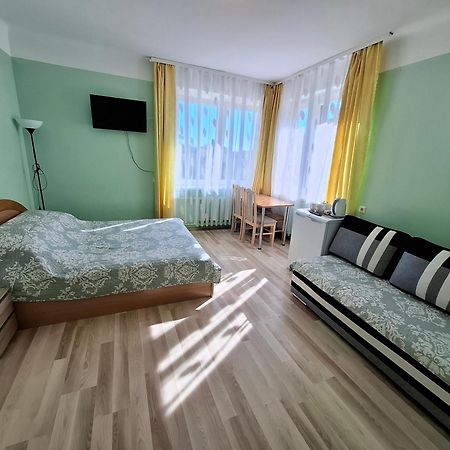 Neringa Guest House Паланга Екстер'єр фото