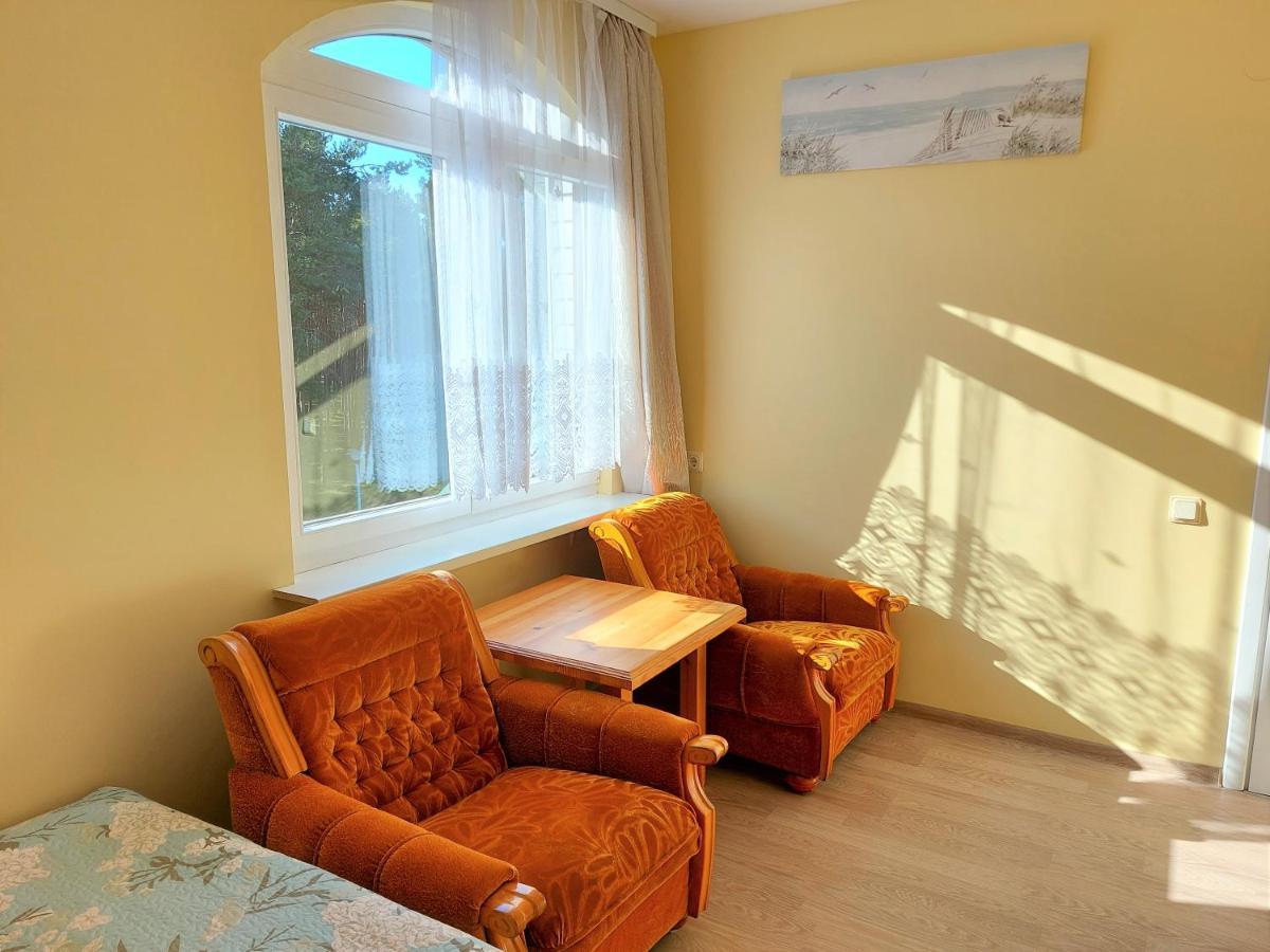Neringa Guest House Паланга Екстер'єр фото