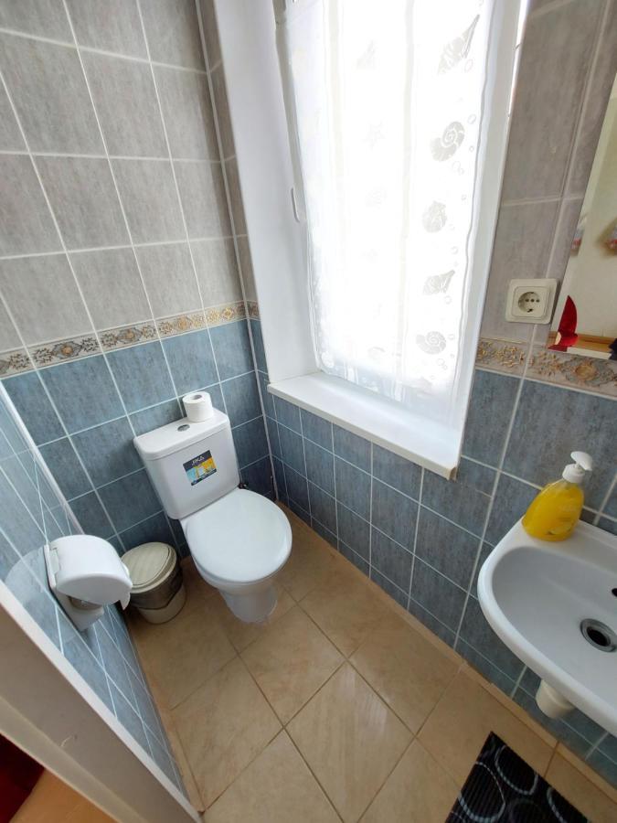 Neringa Guest House Паланга Екстер'єр фото